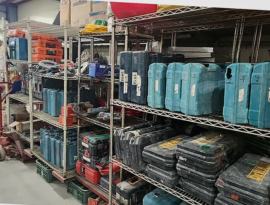 보라동 원룸텔 부분 철거 진행 모습 2